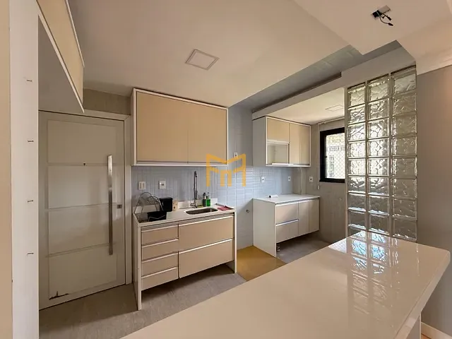 Apartamento 2 quartos e 4 banheiros, à venda, no bairro Nazaré em Belém