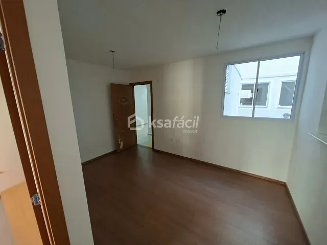 Apartamento 2 quartos e 1 banheiro, à venda, no bairro Centenário em Campo Grande