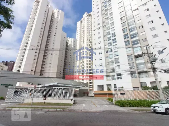 Apartamento 3 quartos e 4 banheiros, à venda, no bairro Cristo Rei em Curitiba