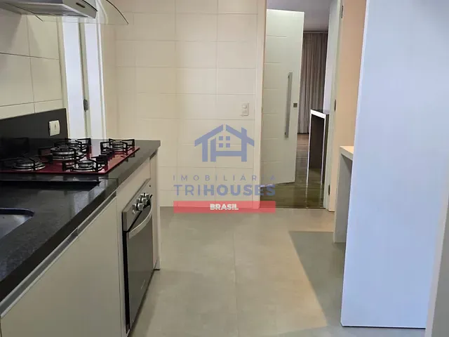 Apartamento 3 quartos e 4 banheiros, à venda, no bairro Cristo Rei em Curitiba