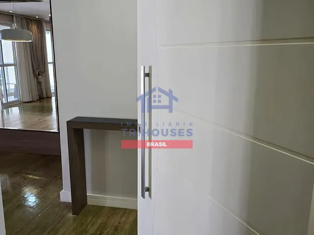 Apartamento 3 quartos e 4 banheiros, à venda, no bairro Cristo Rei em Curitiba