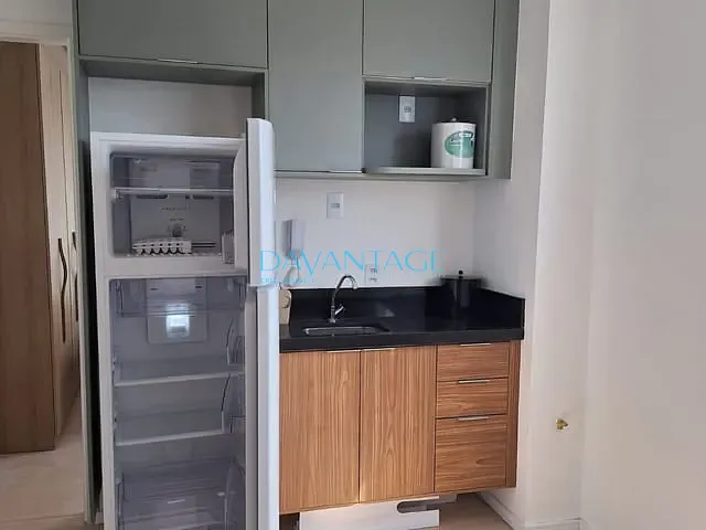 Apartamento 1 quarto e 1 banheiro, para alugar, no bairro Barra Funda em São Paulo