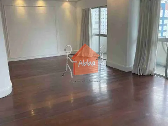 Apartamento com 200m² 4 quartos e 5 banheiros, para alugar, no bairro Moema em São Paulo