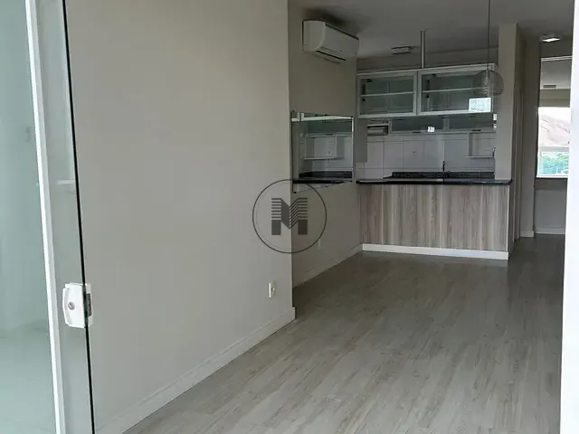 Apartamento 3 quartos e 2 banheiros, para alugar, no bairro Vila Paraíba em Guaratinguetá