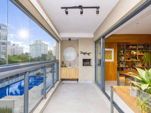Apartamento com 194m² 3 quartos e 5 banheiros, à venda, no bairro Hugo Lange em Curitiba