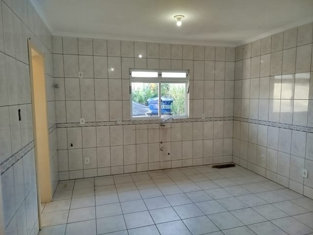 Apartamento 2 quartos e 1 banheiro, para alugar, no bairro Saco Grande em Florianópolis