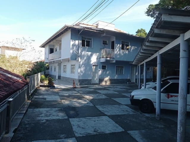 Apartamento 2 quartos e 1 banheiro, para alugar, no bairro Saco Grande em Florianópolis