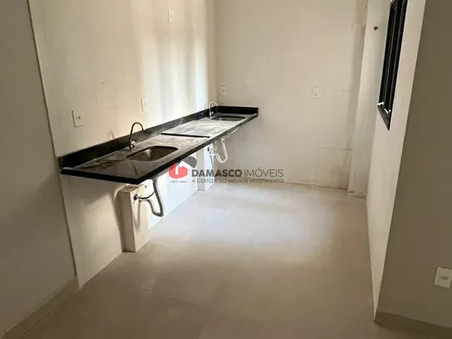 Apartamento 2 quartos e 1 banheiro, à venda, no bairro Campestre em Santo André
