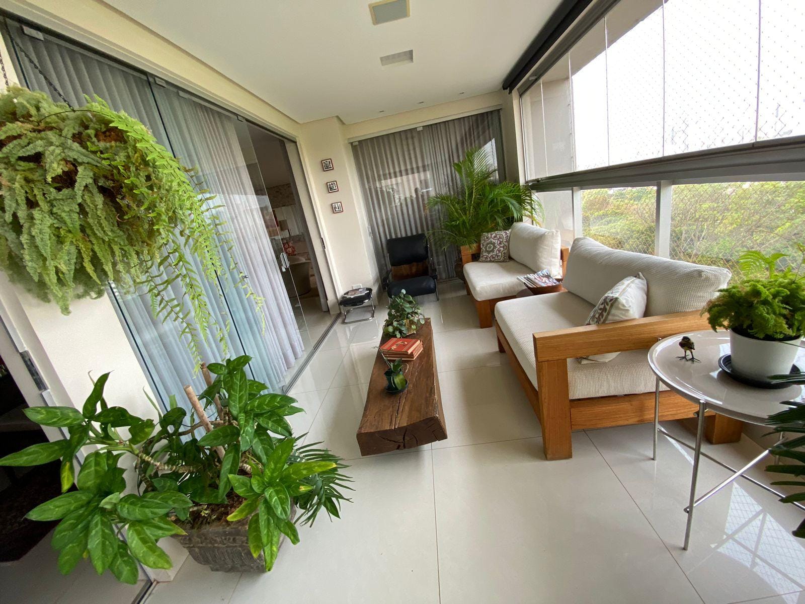 Apartamento à venda com 3 quartos, 208m² - Foto 5