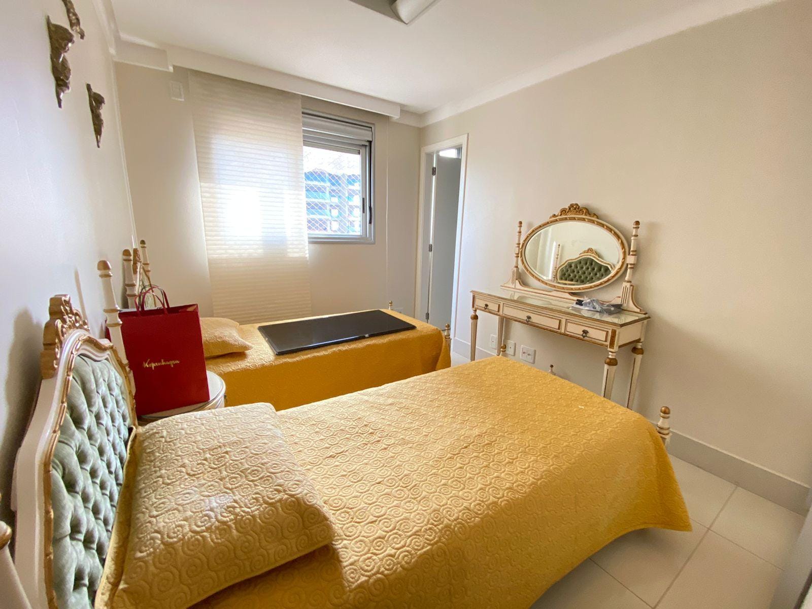 Apartamento à venda com 3 quartos, 208m² - Foto 18