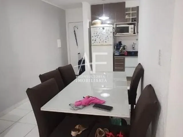 Apartamento com 54m² 2 quartos e 1 banheiro, à venda, no bairro Parque Santo Antônio em Taubaté