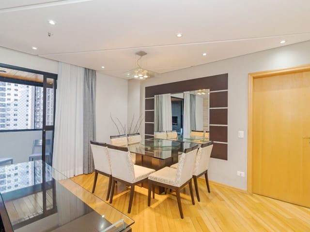 Apartamento 4 quartos e 3 banheiros, para alugar, no bairro Bigorrilho em Curitiba
