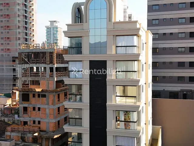 Apartamento 2 quartos e 3 banheiros, à venda, no bairro Meia Praia em Itapema
