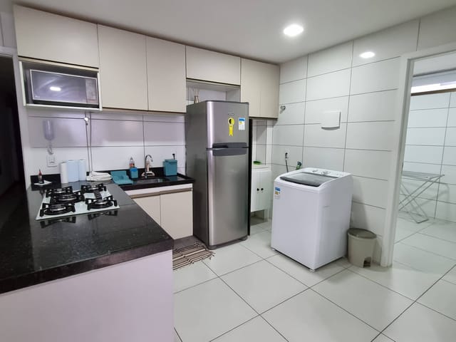 Apartamento 1 quarto e 1 banheiro, à venda, no bairro Cabo Branco em João Pessoa