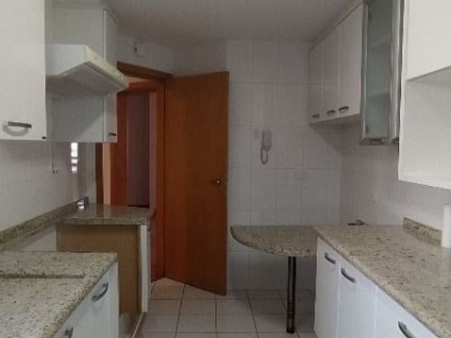 Apartamento com 247m² 3 quartos e 5 banheiros, à venda, no bairro Gleba Palhano em Londrina