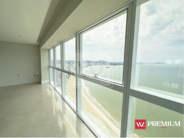 Apartamento 4 quartos e 5 banheiros, à venda, no bairro Centro em Balneário Camboriú