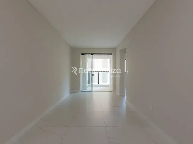 Apartamento 2 quartos e 2 banheiros, à venda, no bairro Morretes em Itapema