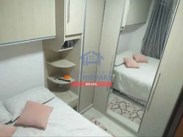 Apartamento 2 quartos e 1 banheiro, à venda, no bairro Santo Antônio em São José dos Pinhais