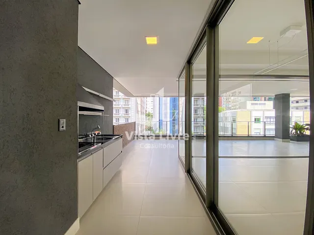 Apartamento com 270m² 4 quartos e 5 banheiros, à venda, no bairro Jardim Paulista em São Paulo