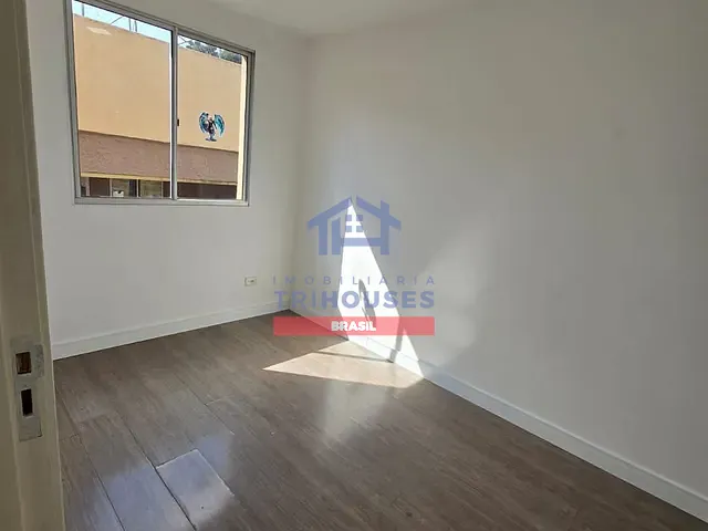 Apartamento 2 quartos e 1 banheiro, à venda, no bairro Capão Raso em Curitiba
