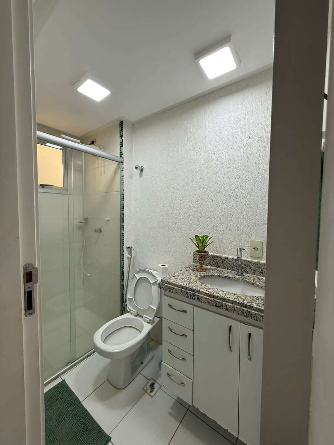 Apartamento à venda com 3 quartos, 75m² - Foto 11