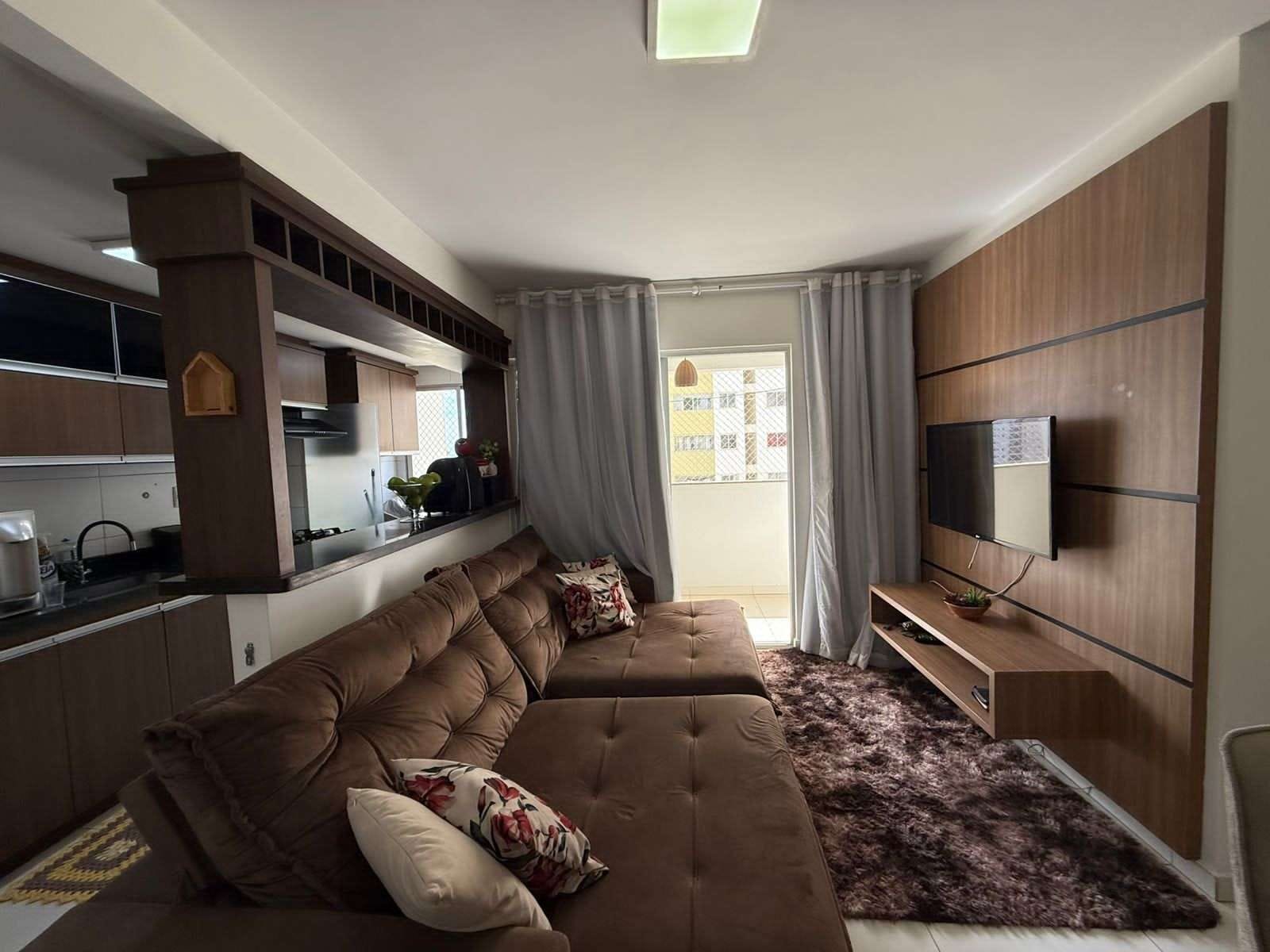 Apartamento à venda com 3 quartos, 75m² - Foto 2