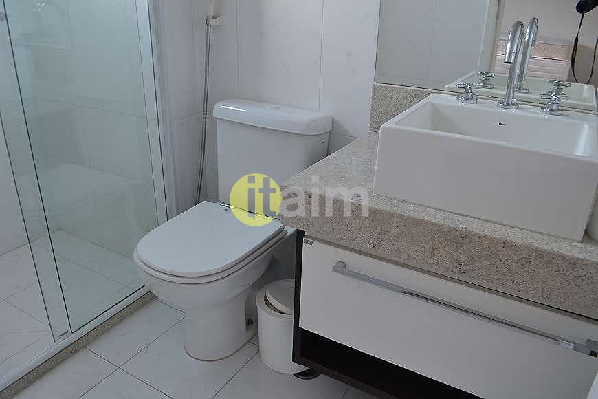 Apartamento à venda com 3 quartos, 162m² - Foto 11