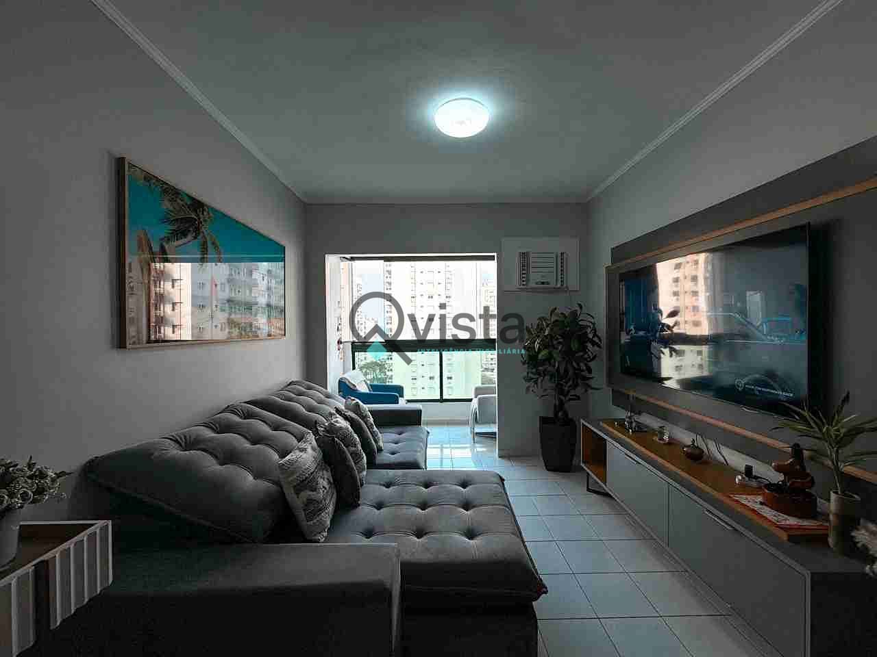 Apartamento à venda com 2 quartos, 70m² - Foto 4