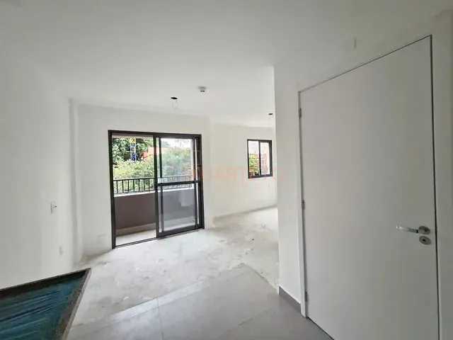Apartamento 1 quarto e 1 banheiro, à venda ou para alugar, no bairro Água Branca em São Paulo