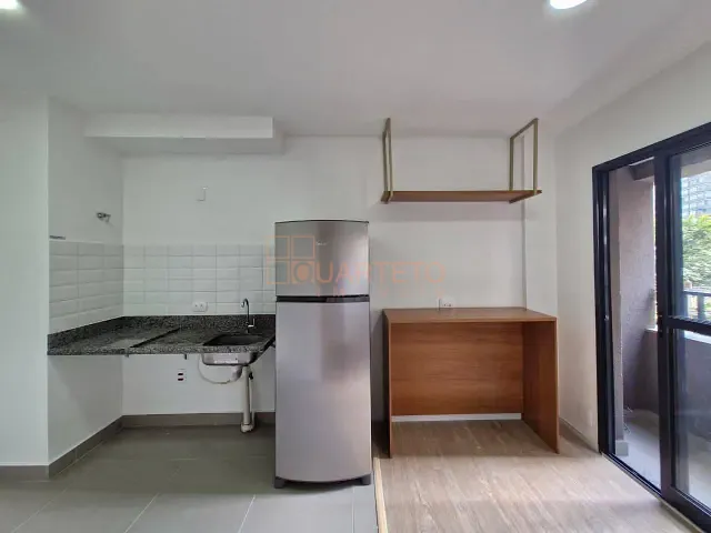 Apartamento 1 quarto e 1 banheiro, à venda ou para alugar, no bairro Água Branca em São Paulo