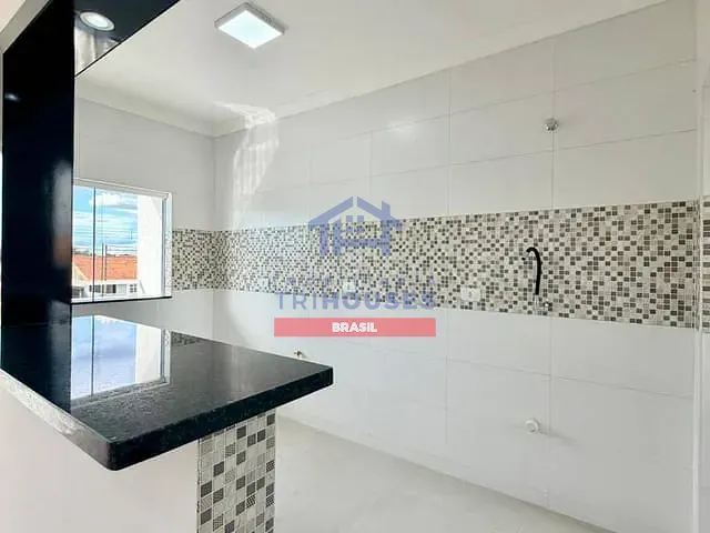 Apartamento 2 quartos e 1 banheiro, à venda, no bairro Costeira em São José dos Pinhais