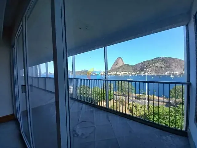 Apartamento com 600m² 4 quartos e 5 banheiros, à venda, no bairro Flamengo em Rio de Janeiro