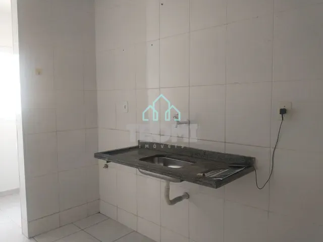 Apartamento 2 quartos e 1 banheiro, à venda, no bairro Jardim Gurilândia em Taubaté