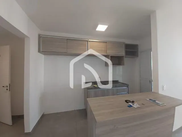 Apartamento com 63m² 2 quartos e 2 banheiros, para alugar, no bairro Alphaville Empresarial em Barueri