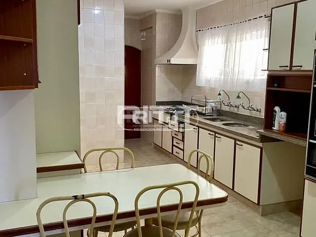 Apartamento com 263m² 3 quartos e 3 banheiros, à venda, no bairro Jardim Chapadão em Campinas