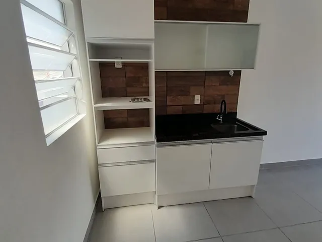 Apartamento com 25m² 1 quarto e 1 banheiro, para alugar, no bairro Vila Assunção em Santo André