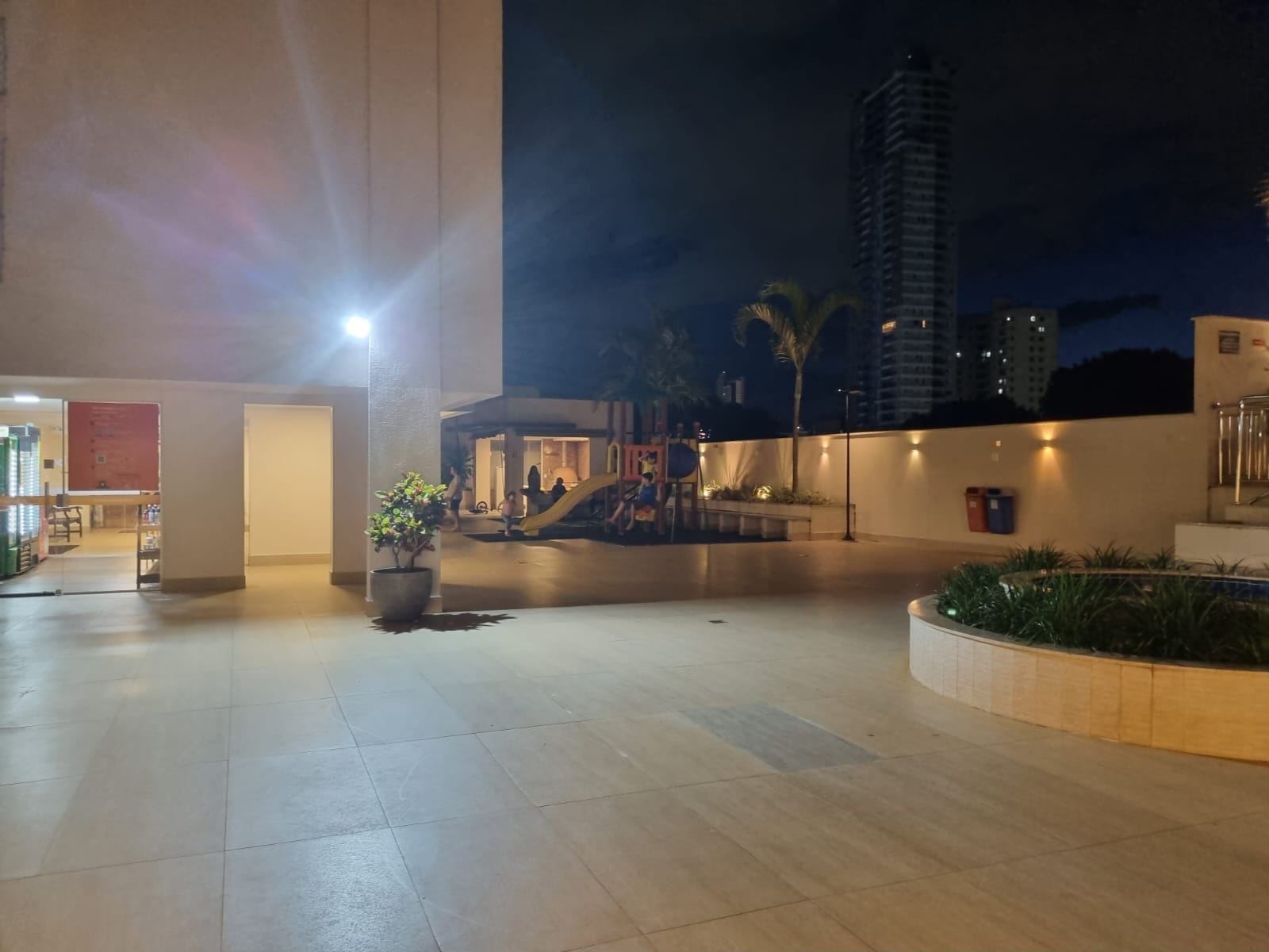 Apartamento à venda com 3 quartos, 74m² - Foto 18