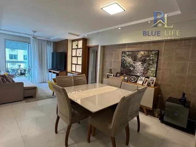 Apartamento 4 quartos e 2 banheiros, à venda, no bairro Praia da Costa em Vila Velha