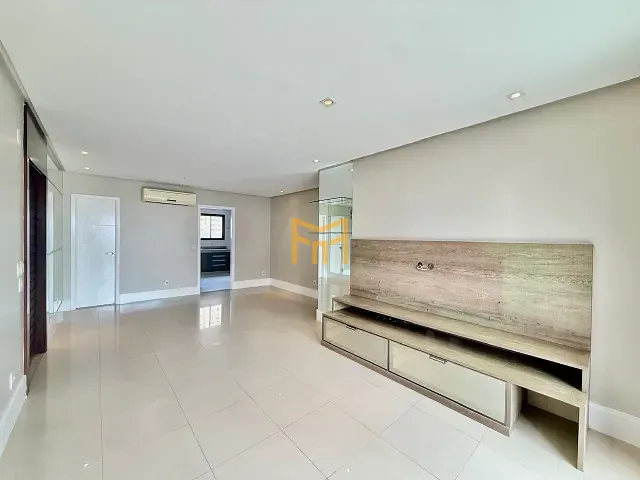 Apartamento 3 quartos e 4 banheiros, para alugar, no bairro Umarizal em Belém