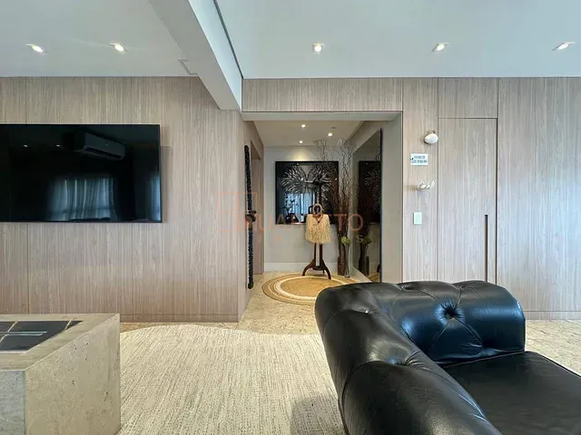 Apartamento 3 quartos e 5 banheiros, à venda, no bairro Água Branca em São Paulo