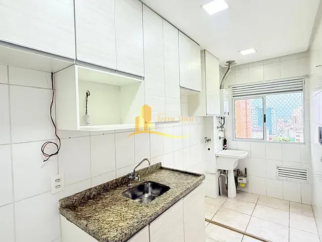 Apartamento 2 quartos e 1 banheiro, à venda, no bairro Ocian em Praia Grande