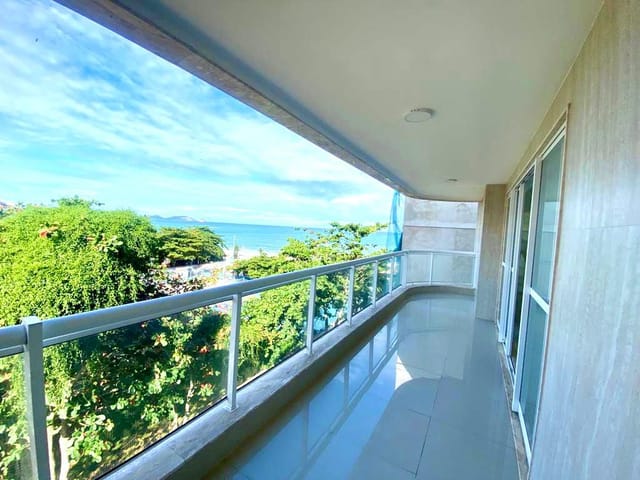 Apartamento com 115m² 3 quartos e 2 banheiros, à venda, no bairro Cavaleiros em Macaé