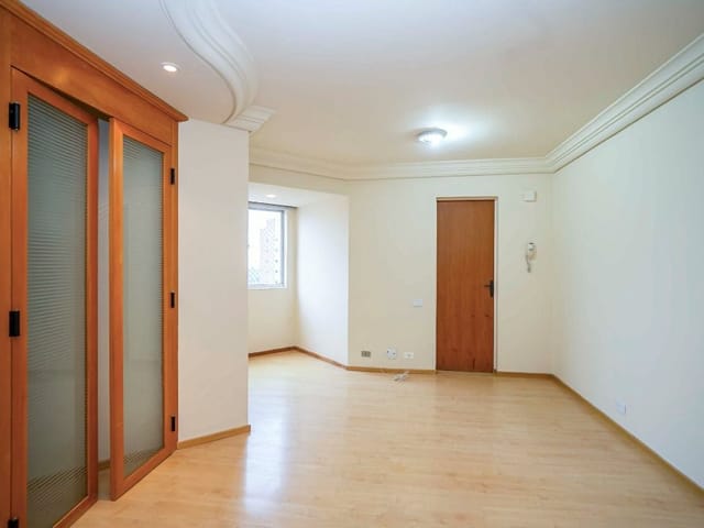 Apartamento 2 quartos e 1 banheiro, à venda, no bairro Bigorrilho em Curitiba