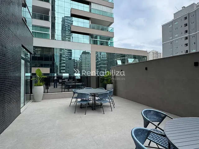 Apartamento 3 quartos e 4 banheiros, à venda, no bairro Meia Praia em Itapema
