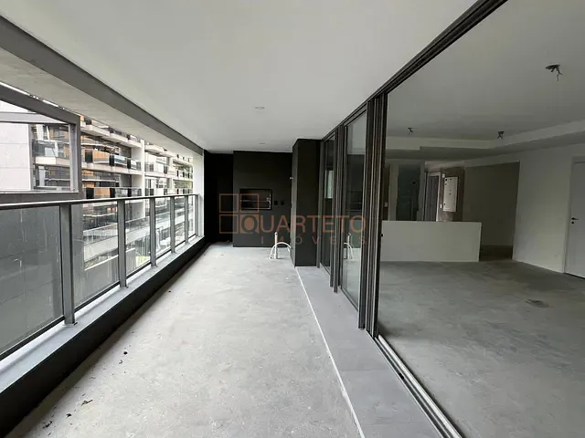 Apartamento 3 quartos e 5 banheiros, à venda, no bairro Alto de Pinheiros em São Paulo