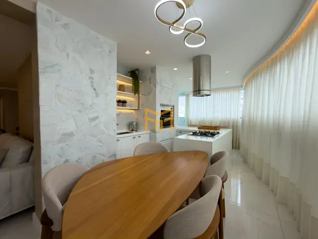Apartamento 3 quartos e 5 banheiros, à venda, no bairro Nazaré em Belém
