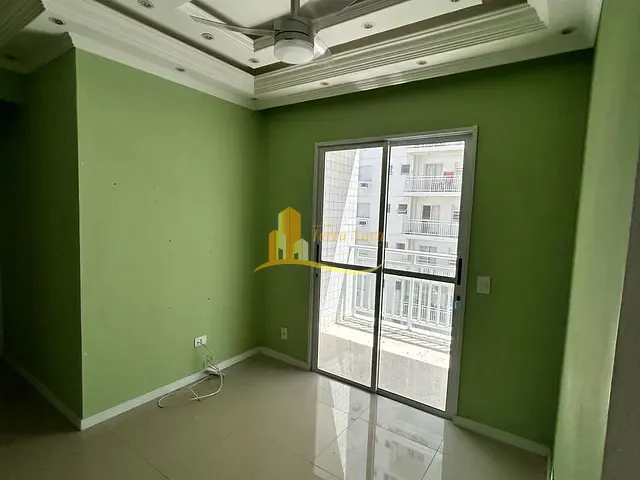 Apartamento 2 quartos e 1 banheiro, à venda, no bairro Ocian em Praia Grande