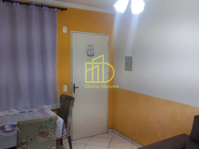 Apartamento 2 quartos e 1 banheiro, para alugar, no bairro Jardim Guadalajara em Sorocaba