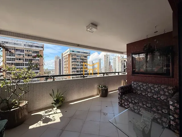 Apartamento 3 quartos e 5 banheiros, à venda, no bairro Batista Campos em Belém