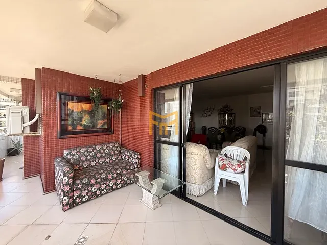 Apartamento 3 quartos e 5 banheiros, à venda, no bairro Batista Campos em Belém